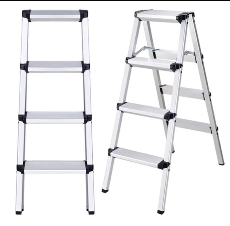 4-Step Aluminium Folding Ladder – Safe & Sturdy
